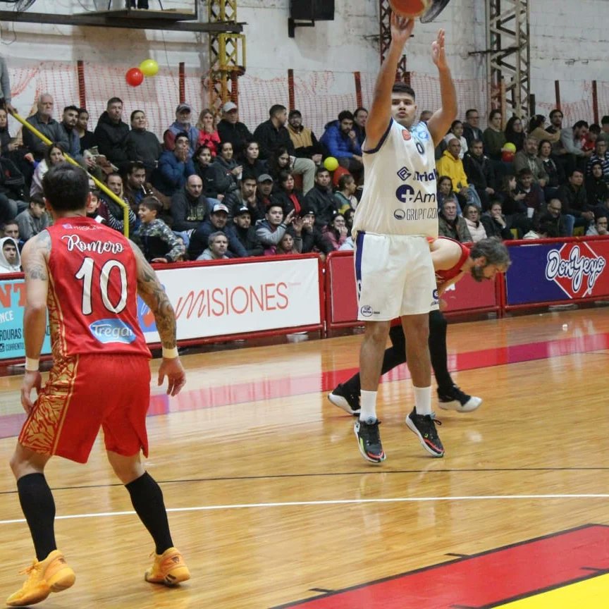 Santa Paula tweet media