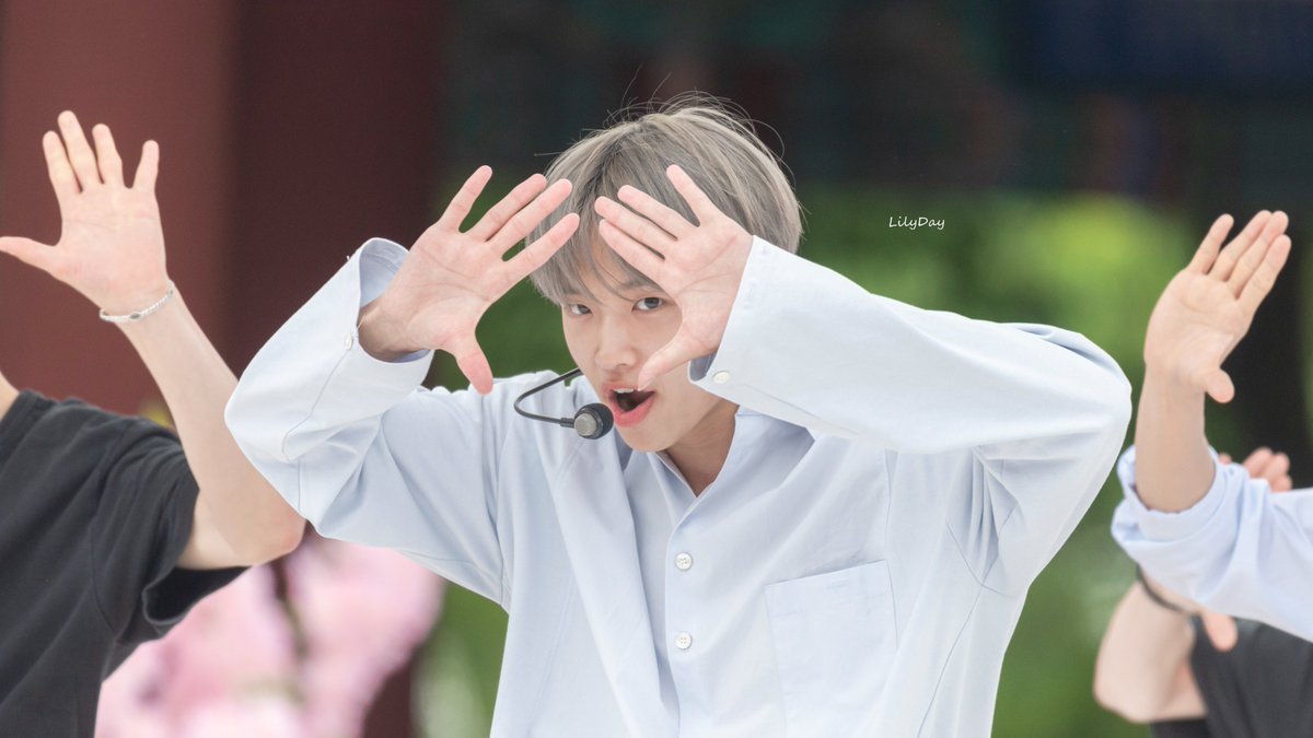Lilyday0313's tweet photo. #AprilFoolsDay #만우절

230526
#미래소년 #MIRAE #손동표 #동표 https://t.co/lz29Ta16WJ