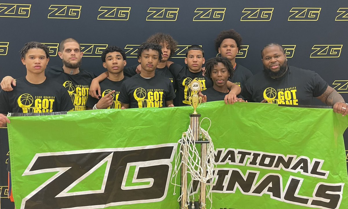 zg_newengland's tweet photo. It was all @CASTLEHOOPSNYC this weekend as they took home the Boys 7th Division 1 ZG NATIONAL CHAMP!!!
🗣️👀🤑
Congratulations on a hard fought victory boys! 🤝🤝🤝
#ZGFinals | #CutDowntheNets https://t.co/nzGHjzHJPU