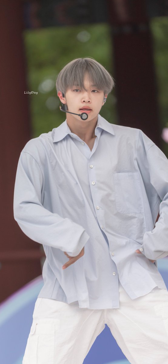 Lilyday0313's tweet photo. #AprilFoolsDay #만우절

230526
#미래소년 #MIRAE #손동표 #동표 https://t.co/eQe3dNg1Cn