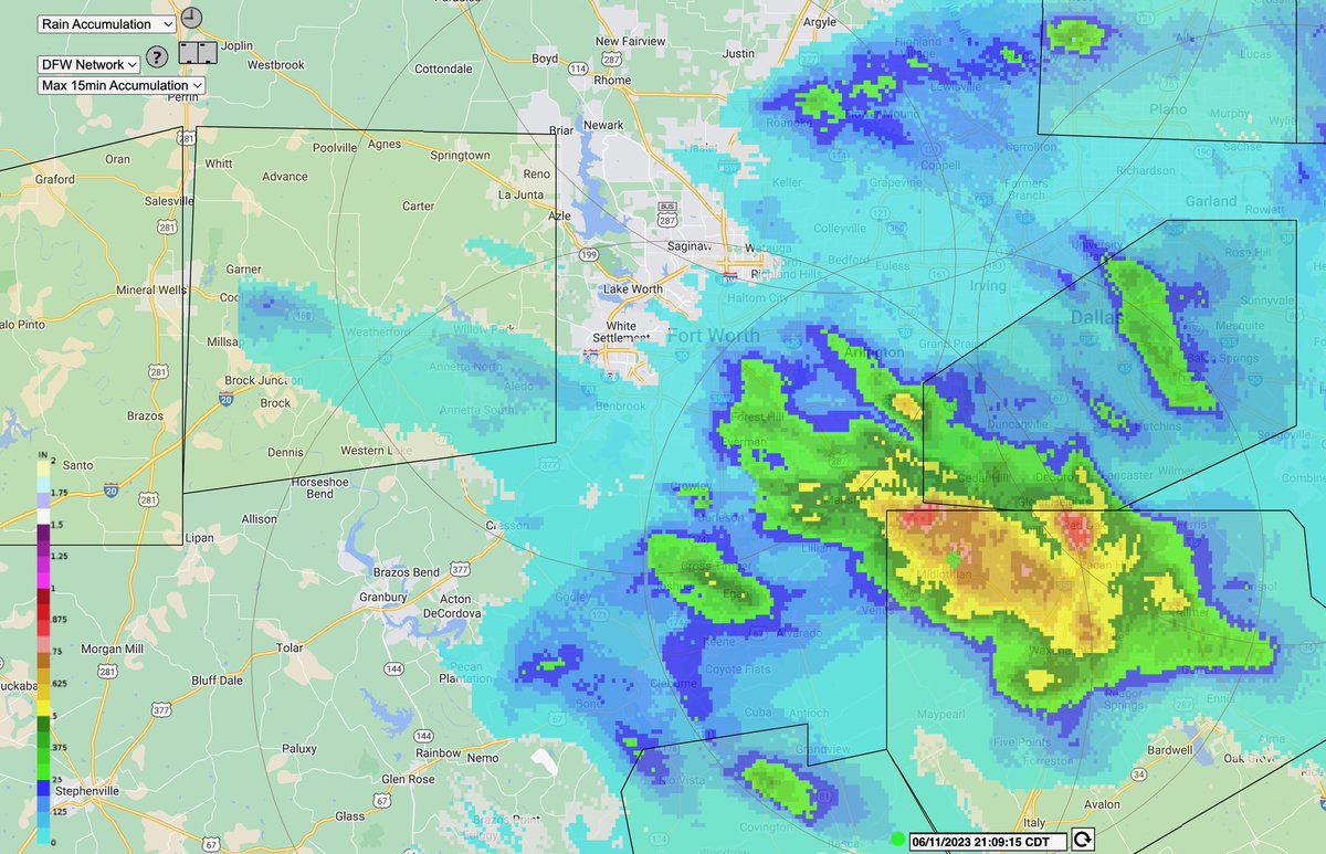 casaradar's tweet photo. In addition to all the hail and high winds, some areas: Midlothian, Mansfield, and Red Oak have seen over 3/4 inch of rain fall in just 15 mins! Red, peach color on the map. #dfwwx https://t.co/3i4Ty3JGRO