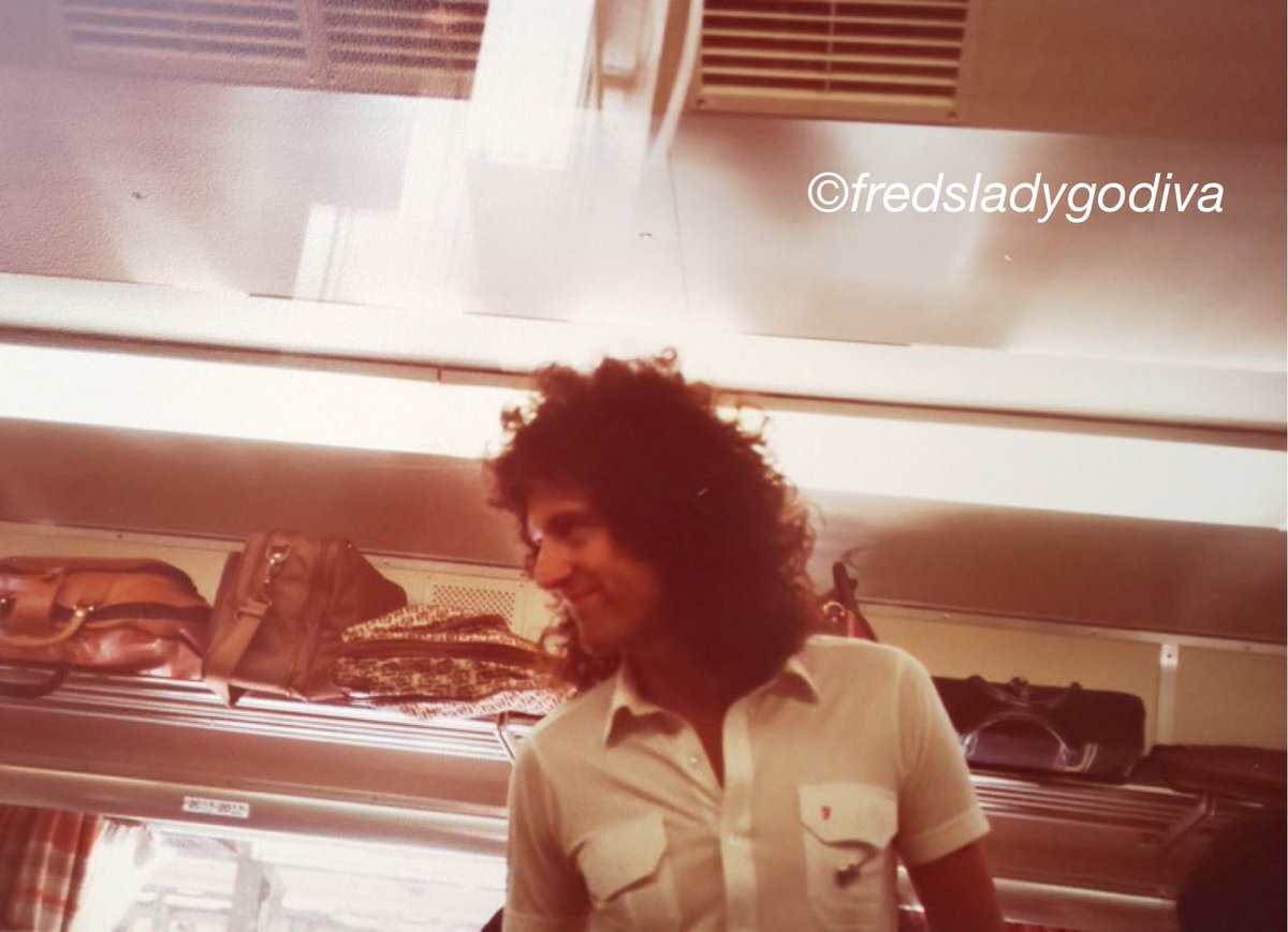 May12, 1985, Tokyo station, Japan 
#DrSirBrianMay 🧡
#Queen 🇯🇵🚅
@boopstawista @niman00 
@OperaPoet