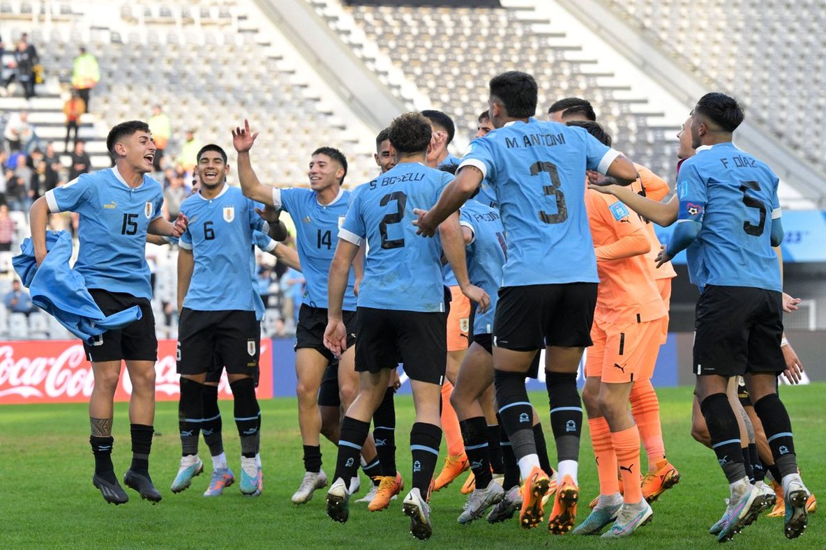 Uruguay and Italy qualifying for the #U20WC Final!🥳🥳🥳 #football #Quantumania #westminsteraccounts #LutherTheFallenSun  
Original: FIFAcom