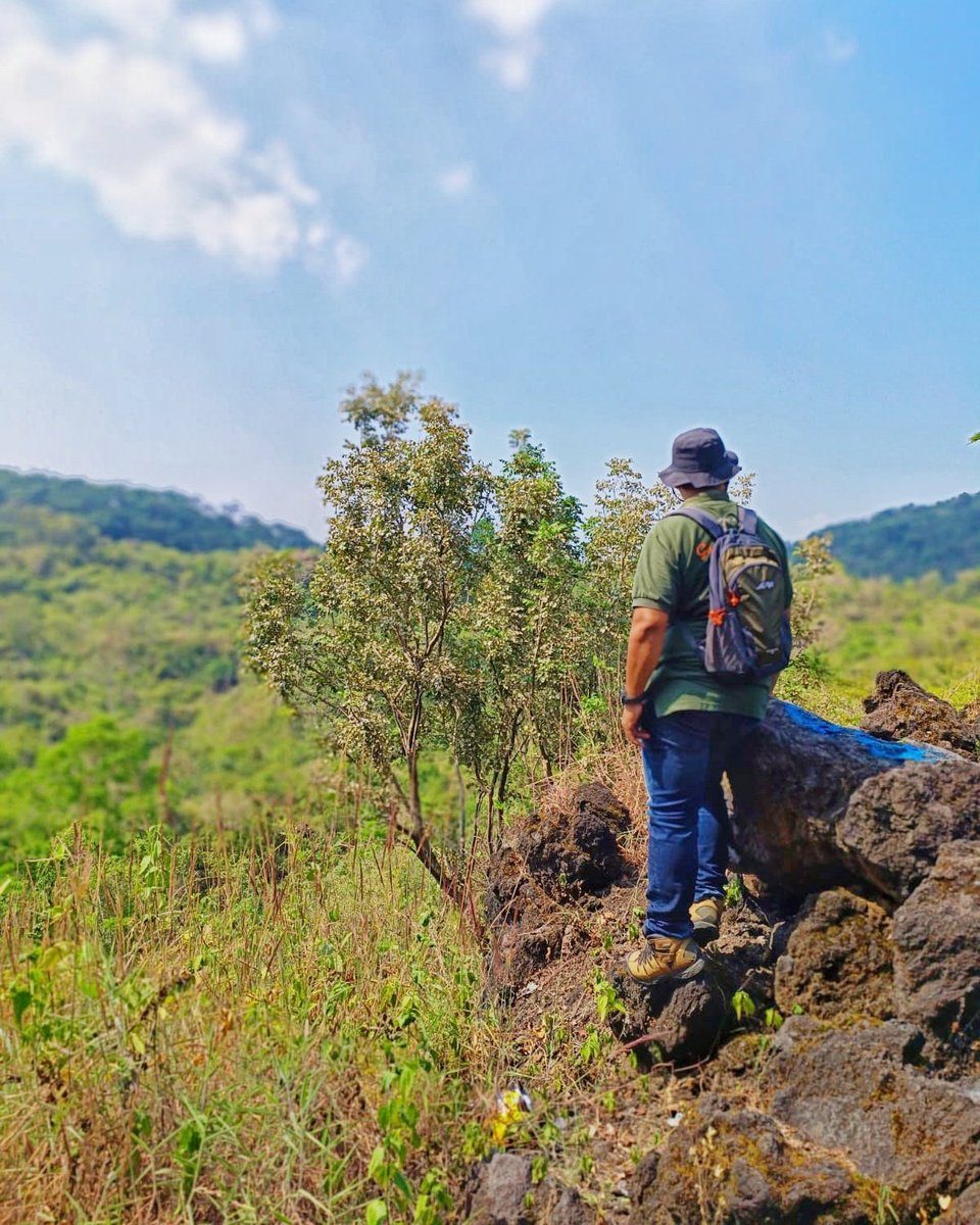 Wilujeng enjing #sobatCiremai. Selamat mengarungi kehidupan pekan ini.
.
#klhk
#ksdaehebat
#ayoketamannasional
#gunungciremai
#wordenvironmentday
#pesonakuningan
#wonderfulindonesia
#PulihLebihCepatBangkitLebihKuat