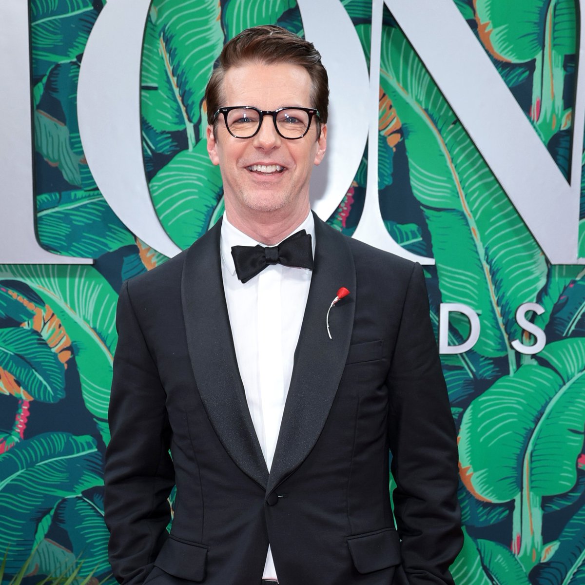 Kathleen Bade On Twitter I m So Happy SeanHayes He Is My bloom-on-twitter-i-m-so-happy-today
