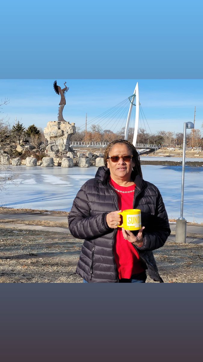 Hello Willie Geist @WillieGeist ? @TheTodayShow ,  @SheinelleJones, @hodakotb , @SavannahGuthrie @SundayToday
Karen in Wichita KS at the Keeper of the Plains.