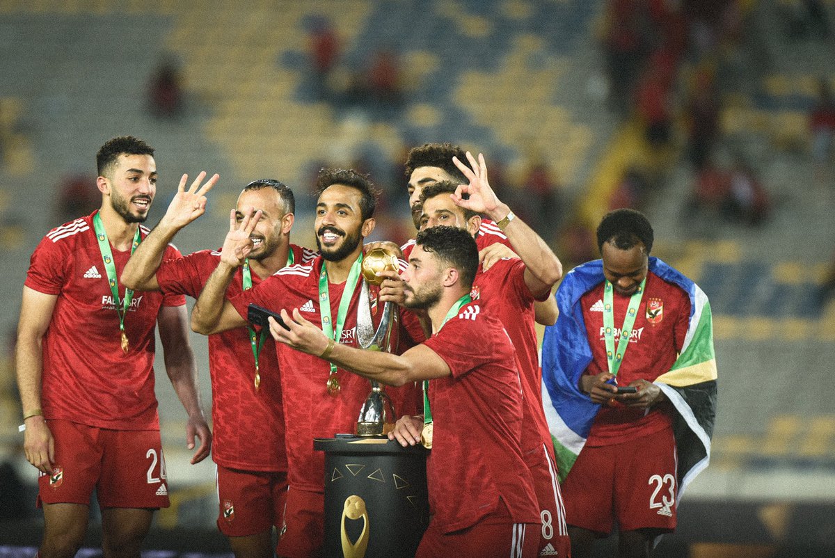 AlAhly's tweet photo. هنا الأهلي أبطال أفريقيا 🦅🔝 https://t.co/nca8hGc1lk