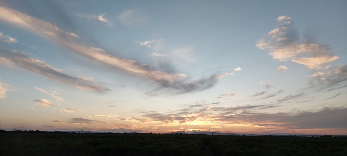 dagopac's tweet photo. @natloji #Fotopostales #Atardecer https://t.co/mypYvZoVcW