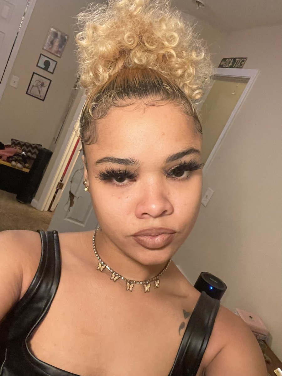 1 on Twitter "face is top tier ! 🥲"