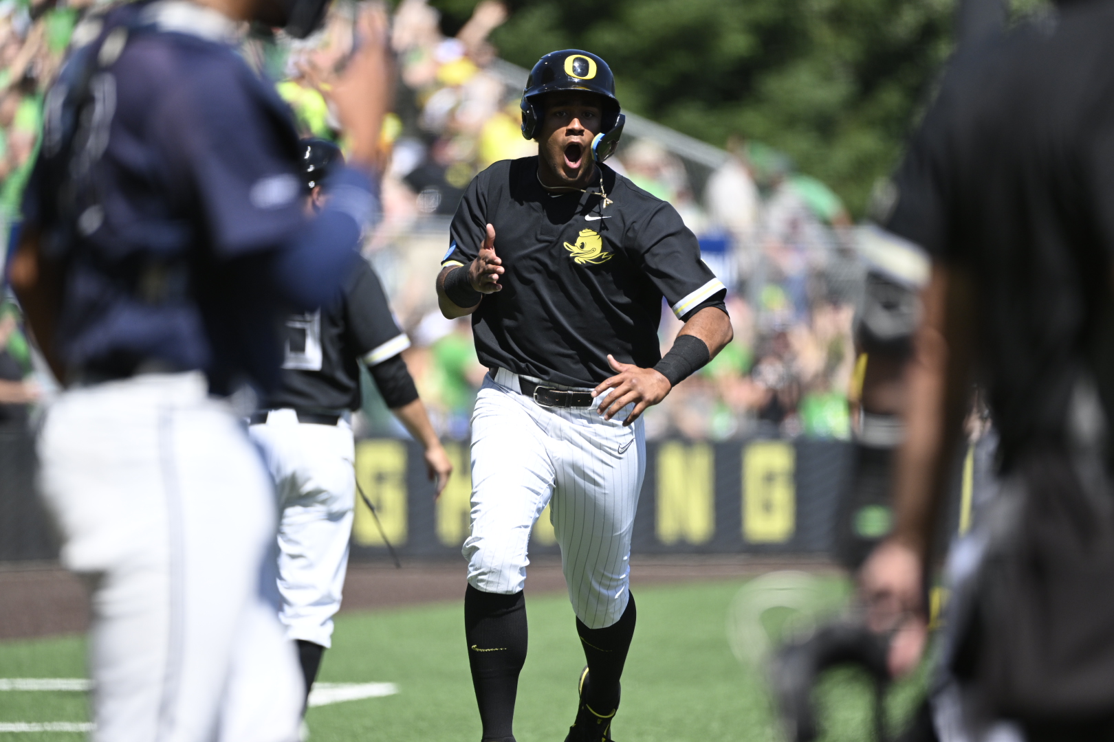 Oregon Duck Baseball on X: 𝐆𝐨𝐨𝐝 𝐕𝐢𝐛𝐞𝐬 Smitty goes yard