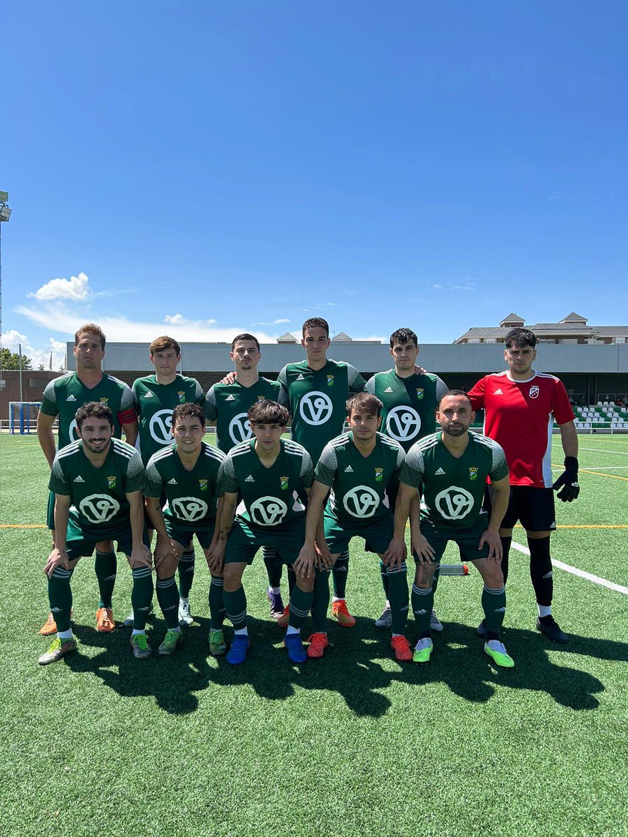 BoRjitacr8's tweet photo. Ponemos fin a otra temporada más entre pecho y espalda! Y ya son unas cuantas…gran club Villanueva de la cañada, gran año!!!un lujo vestir esta camiseta, como en casa desde el minuto uno 💚💚💚
#futbolpasion #formadevida #golesfelicidad #graciasmister #graciascañada https://t.co/juyP1GtOuk