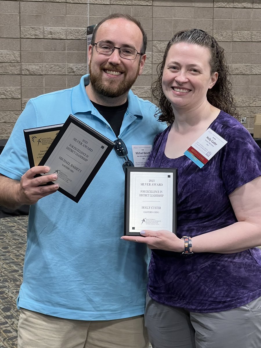 NHSpeech's tweet image. Go Ohio! Eastern Ohio chair Holly Custer and Northern Ohio chair and Niles Coach Mike Bassett earning silver awards for district leadership. Northern Ohio also has the highest percentage of schools participating at the National Tournament! @OHSpeechDebate @speechanddebate
