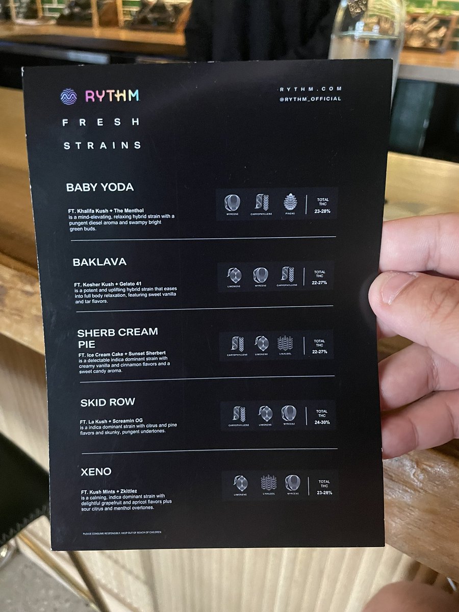 Bart_Suchocki's tweet image. Woah!! Clear jars!?!? About time @GTIGrows! 

Looking forward to giving this a go! Baby Yoda next when it’s back in stock! #EnjoyLocal