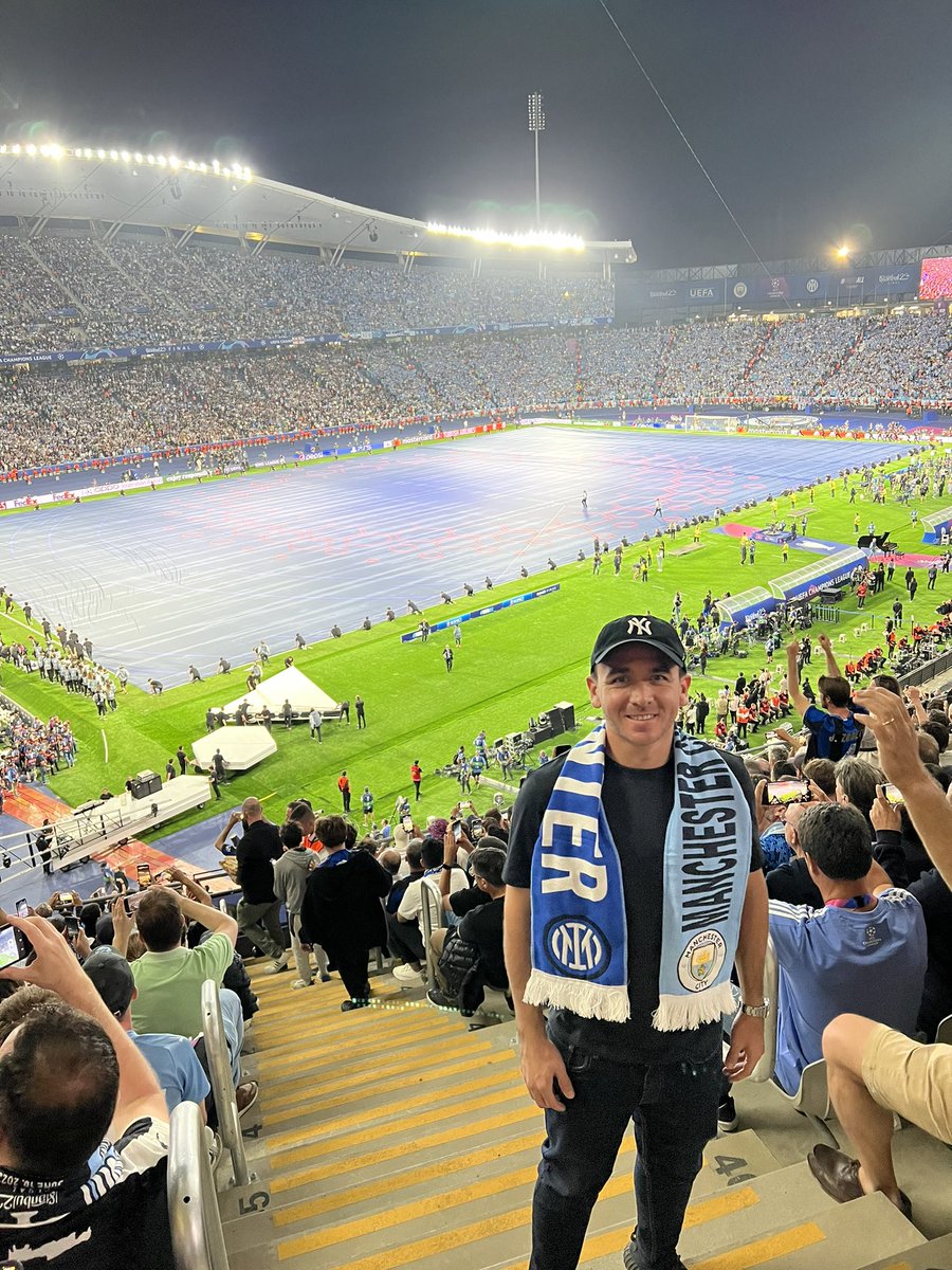 salvarezg10's tweet photo. Encuentra lo que amas y deja que te mate. 
Final UCL Estambul 2023 🇹🇷🏆 https://t.co/7WaVY96xUg