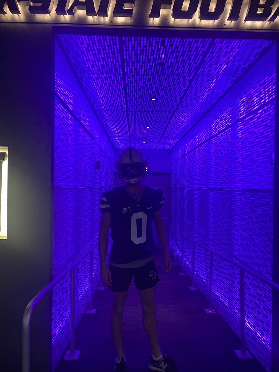 bennettnoone1's tweet photo. Had a great time at the KSTATE specialist camp! Finished top 5 in the competition! @CoachBurnhamKSU @KStateFB @CoachBennett29 @CoachGiugliano @KohlsKicking https://t.co/EPHsxI7F9j