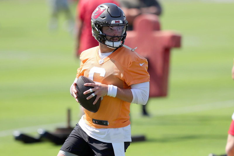nflrums's tweet photo. Most #NFL  interceptions thrown over the last 5 seasons:

#Bucs Baker Mayfield - 64                  
#Bills Josh Allen - 60                 
#Falcons Matt Ryan  - 57 https://t.co/D01oO7bSZo