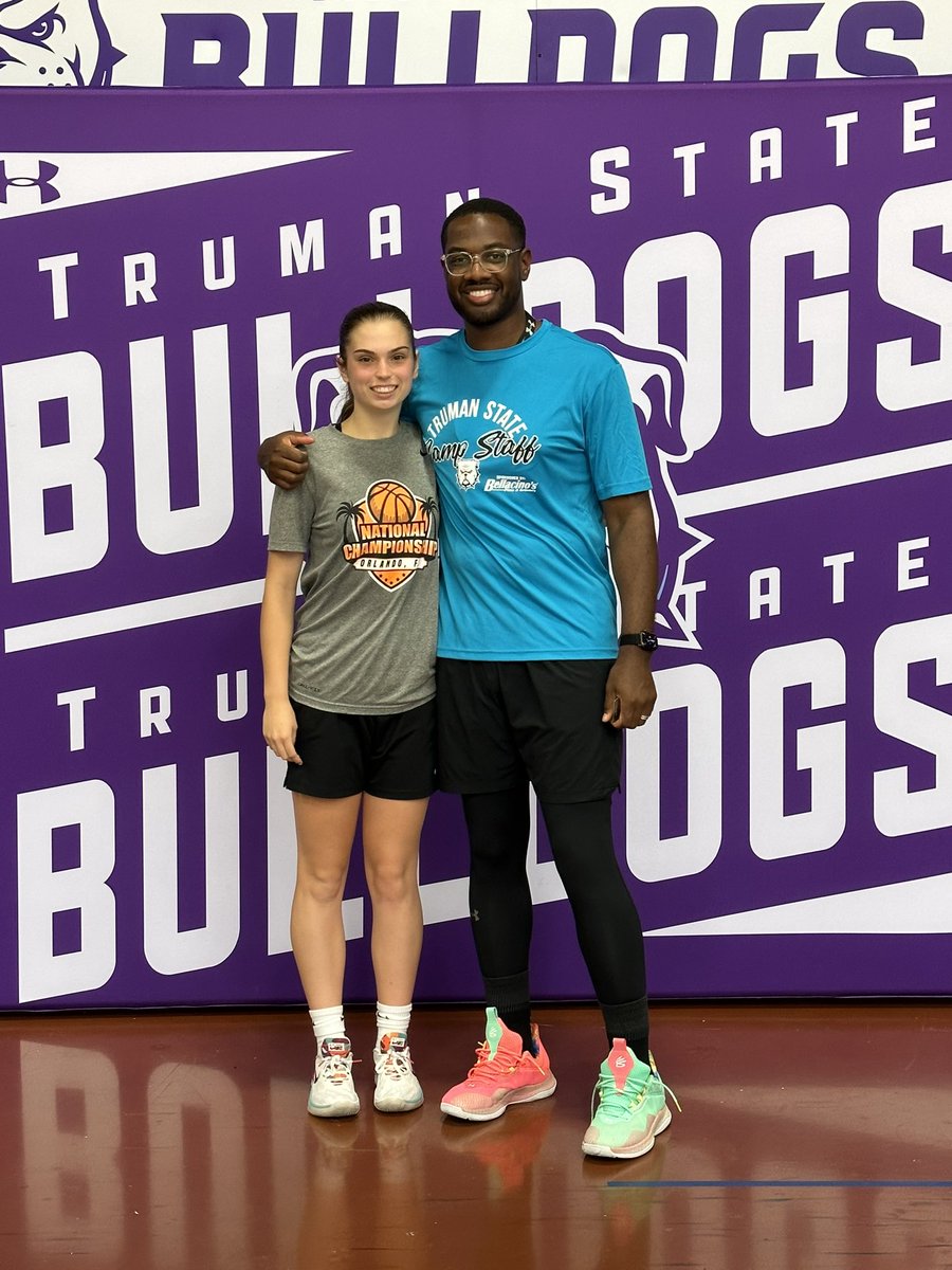 KKstager19's tweet photo. Thank you so much @CoachTheoDean and @CoachAmyBriggs for inviting me to Truman’s Elite Summer camp. Learned so much and had tons of fun. Also bigs thanks to @Truman_WBB players for running all the drills\ coaching the games and making me feel very welcomed today. https://t.co/EUVtwrCztX