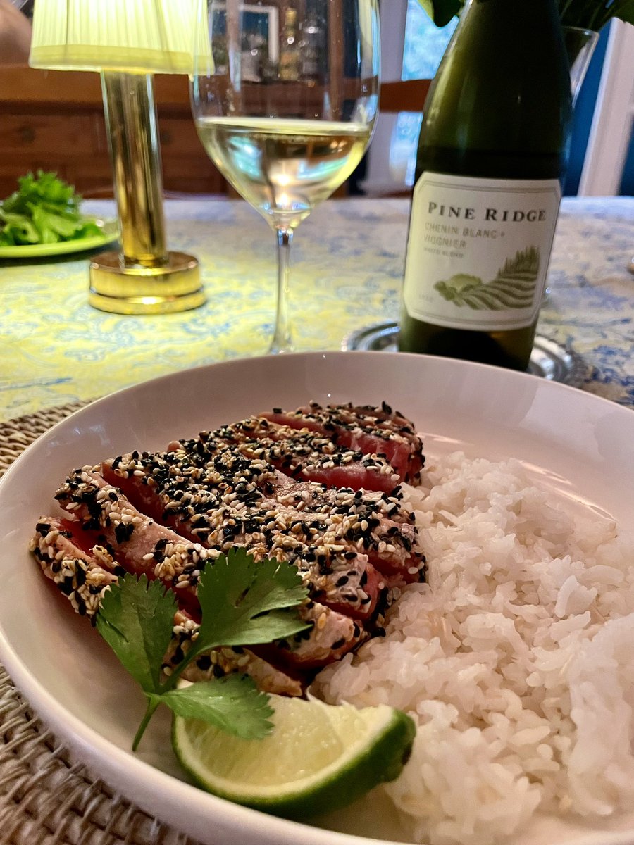 Amazing sesame encrusted rare ahi tuna with jasmine rice, garden lettuce and lime ginger vinaigrette . Pine Ridge  Chenin Blanc/Viognier was a perfect pairing! ✨