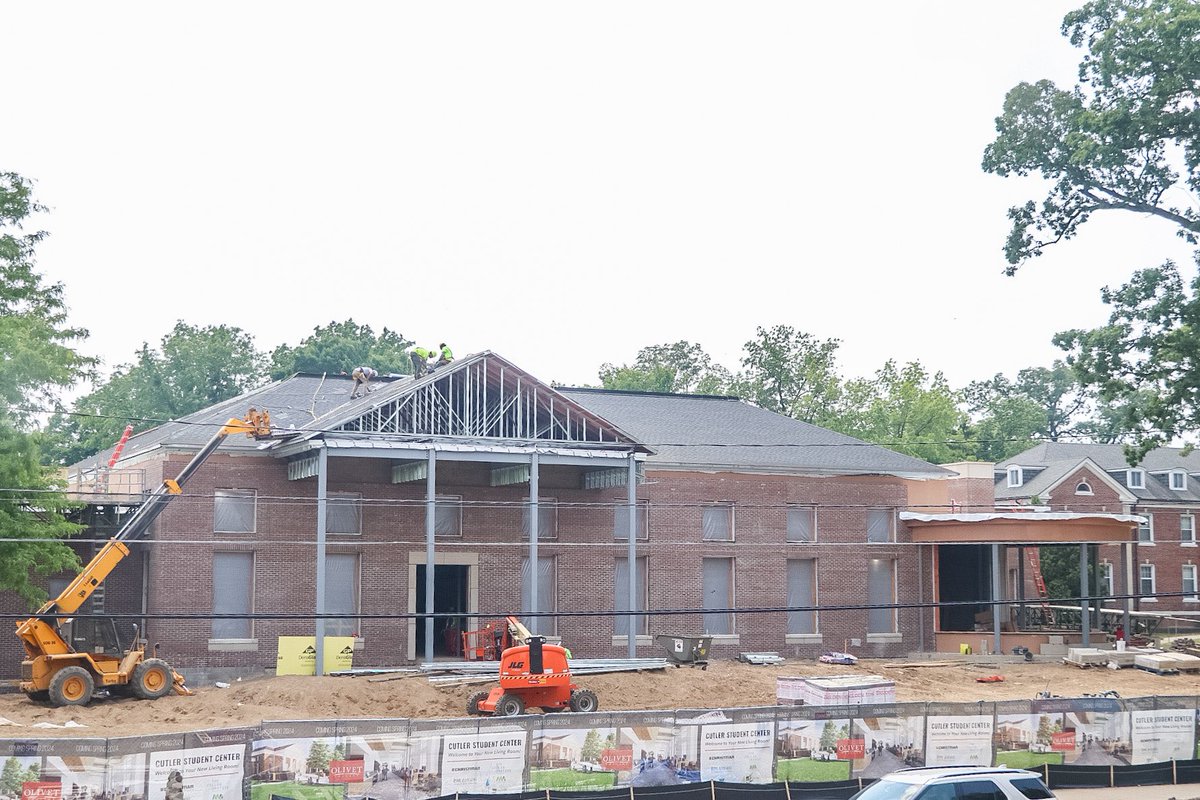 🚧Construction Update Alert 🚧 Exciting things are happening on campus! Click the link to view the construction live stream and for additional information about the new building - olivetcollege.edu/expanding-oc/