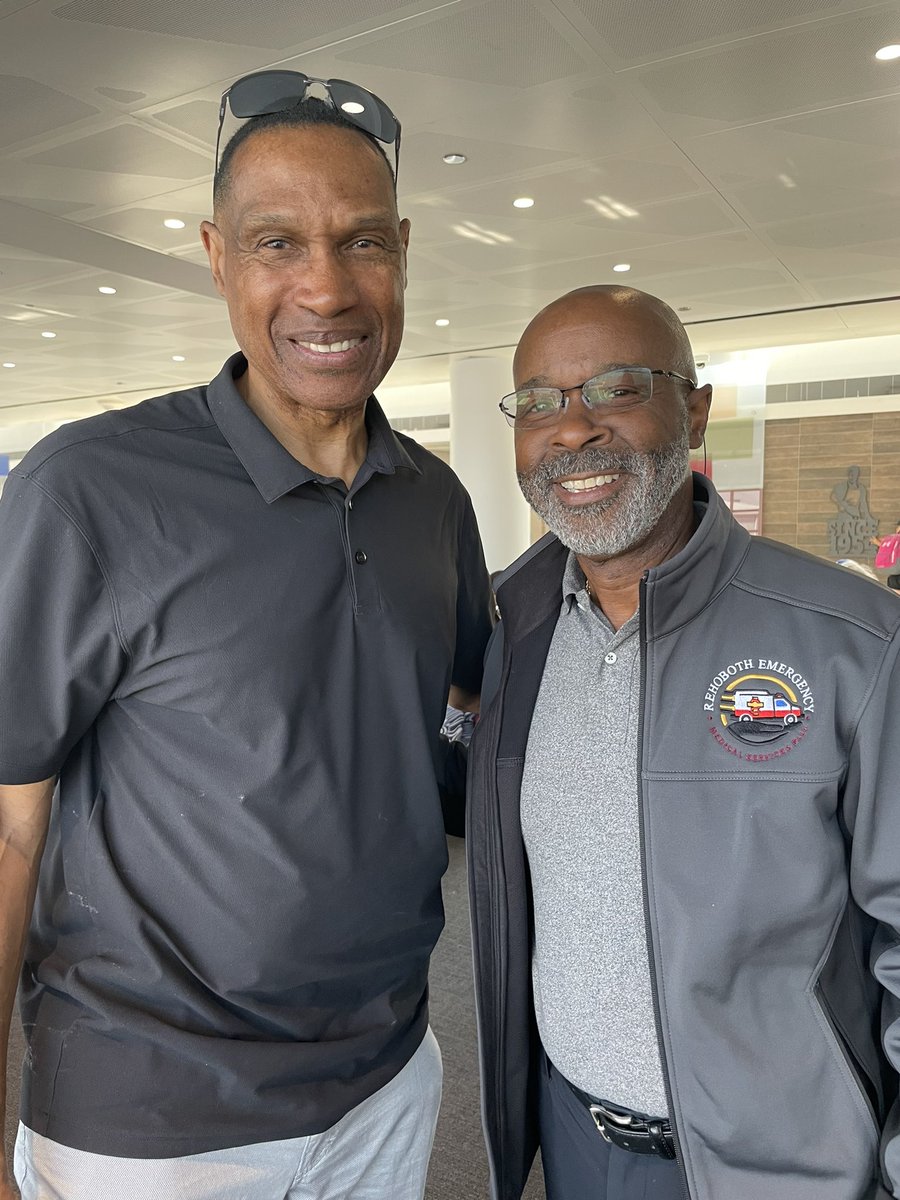 Dr. Clyde Glenn, President of GFF had the opportunity to connect with a fellow Alcorn State University Alumnus, Leslie Frazier, former NFL player + past head coach of the Minnesota Vikings. Congrats on your induction into the 2023 Black College Football Hall of Fame!