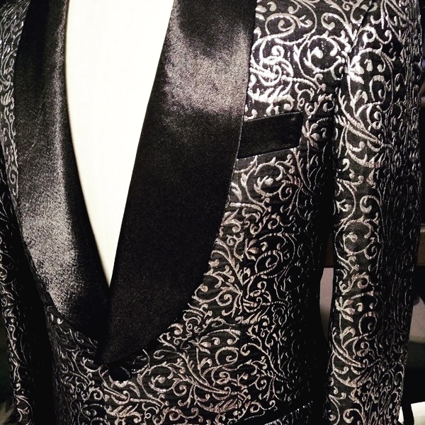 yipwecter's tweet image. The bespoke handmade black tuxedo is always favorite for wedding.

@worldoftailor

#bespokesuits #bespoke #bespoketailoring #mensfashion #suitandtie #suits #suit #suited #style #suitedup #fashion #menswear #tailoring #formalwear #menstyle #suitstyle #nfl #fashionmen #designedbyme