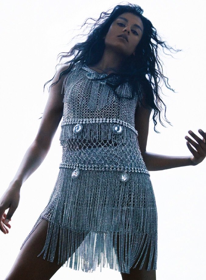 menacetoanthony's tweet photo. ☀️ #SimoneWeek day 7
☀️ future projects
AI centred or science fiction because that’s my thing and I would LOVE to see her in it. Give me Black Mirror episode, Foundation, Dune … I’ll take it all. https://t.co/KbXjPqSZe8