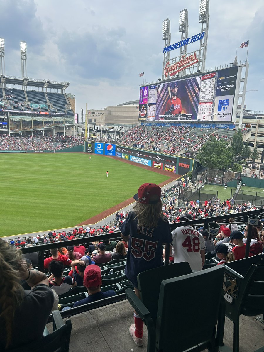 TriLeagueLLB's tweet photo. #PlayBallWeekend  ended with the @CleGuardians taking out the @astros    Fun times @CLEInspires  @MLB  @LittleLeague https://t.co/qydja0prMD