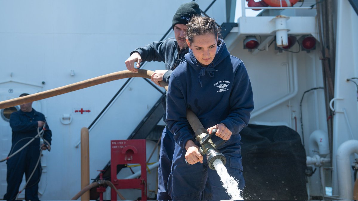 USCGLANTAREA's tweet photo. Our @USCG crew is ready for #Argus23!⚓ The USCGC Sycamore (WLB 209) team consistently trains in damage control, search and rescue and marine environmental response, like this drill on June 1, 2023, in the Atlantic.#StrongerTogether #USConsulateNuuk @MarineNationale @forsvaretdk https://t.co/j9binM3szM
