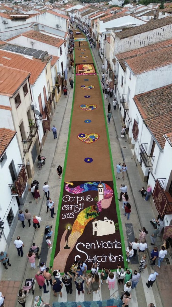 _eeleenaa7's tweet photo. Que bonito es mi pueblo!😩😩❤️❤️ https://t.co/5tzmyVpYED