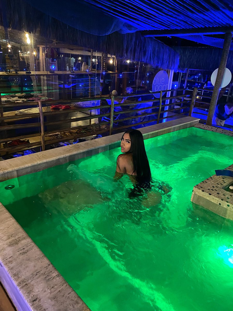 b. (@bia_fercondinny) on Twitter photo 