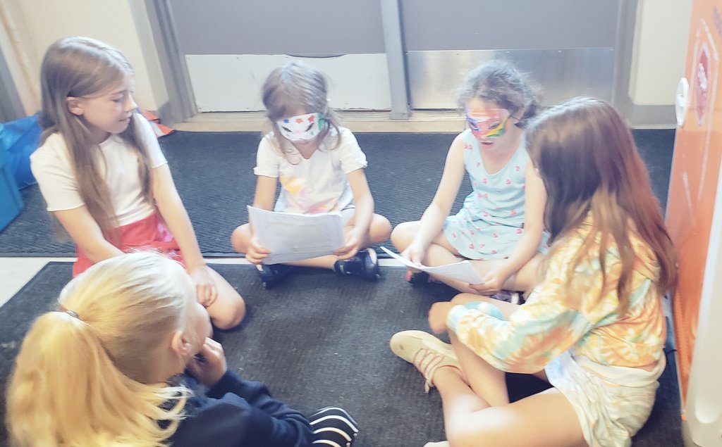 Miss Cooke tweet media