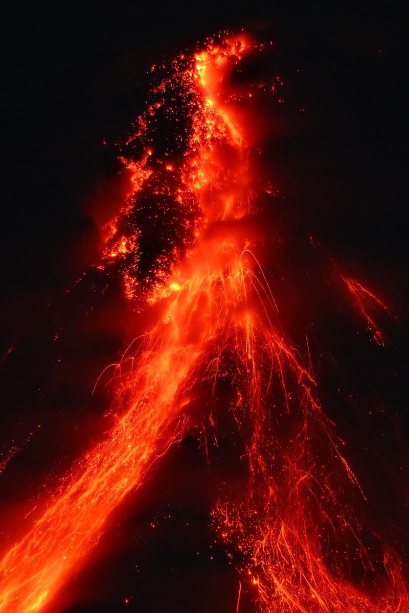 Pureforcerescue's tweet photo. By Yves Eli Yu

Mayon  6 hrs ago 

Fujifilm X-S10
150-600 https://t.co/6aCHQUp3xa
