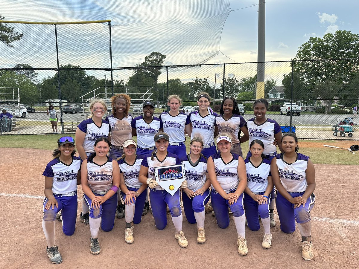 Great start to the season with the Ballhawks taking 2nd in Silver at the Elite 50. Great job, ladies! 💜🥎 #WeFlyTogether