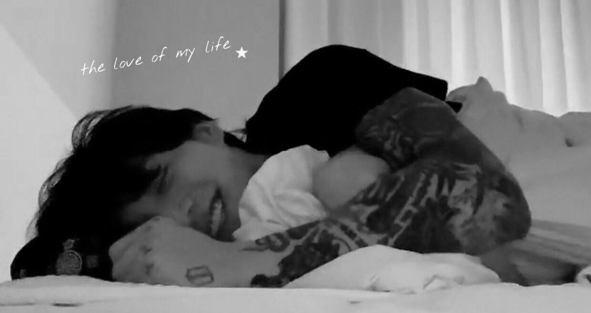 kookmindailys's tweet photo. jungkook, our home ♡ https://t.co/qNDvk7BMyu