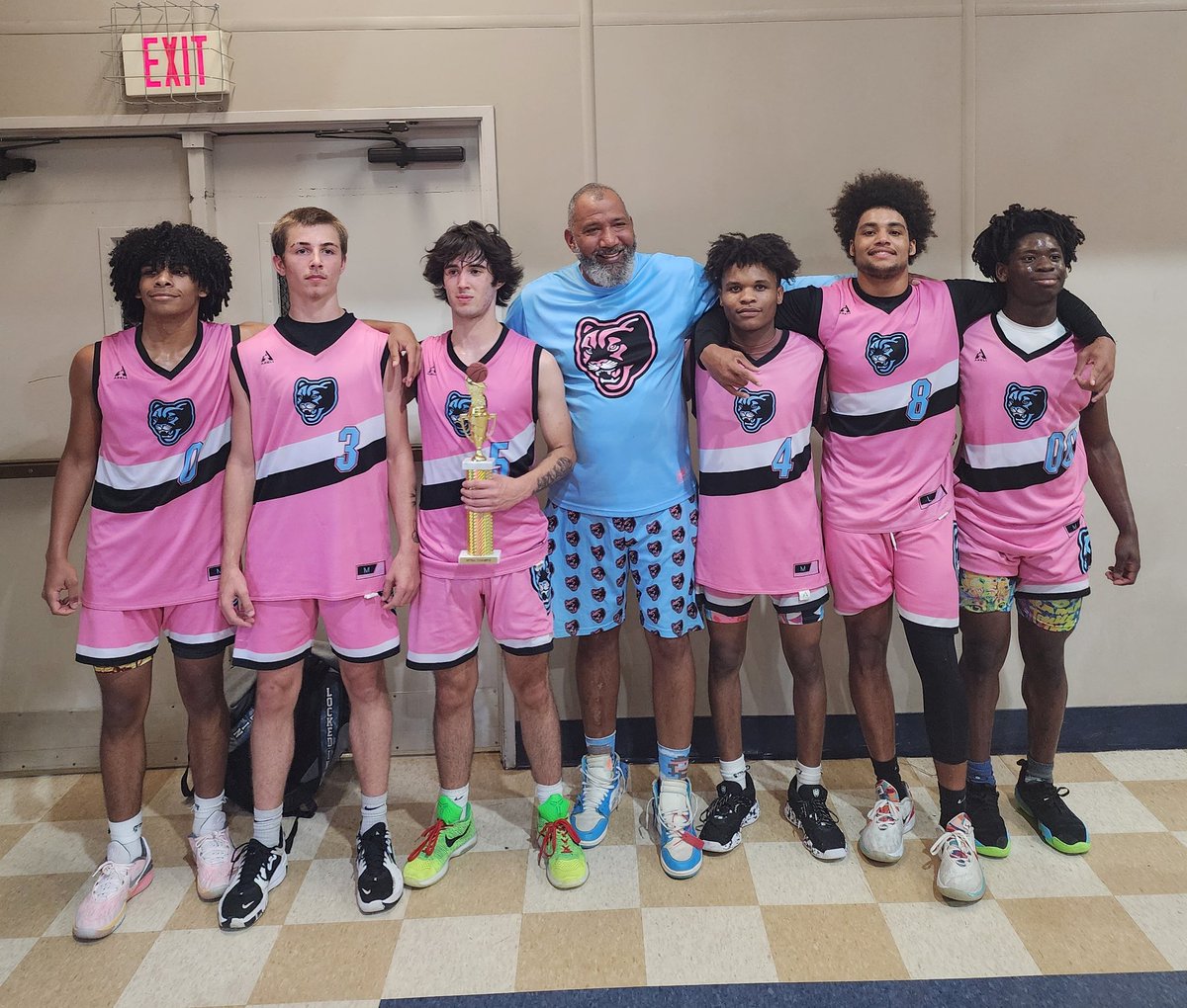 NTBA Summer Slam Champions !
That's right, we only played with 6, but average 91 points a game and won the Championship 95-65.

#Cougars