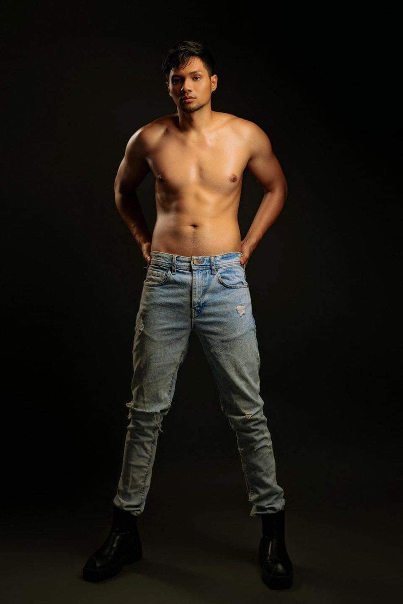 pageantreact's tweet photo. Mister International Philippines 2023 candidate Gabriel Bautista of Pasig City
Photography by: @jai_murcillo
HMUA: Bhads Castor
Creative Director: Jowie Namayan
Studio: RHM Style Studio
#PageantReactOfficial #PageantReact https://t.co/AG3wx3ZDdR