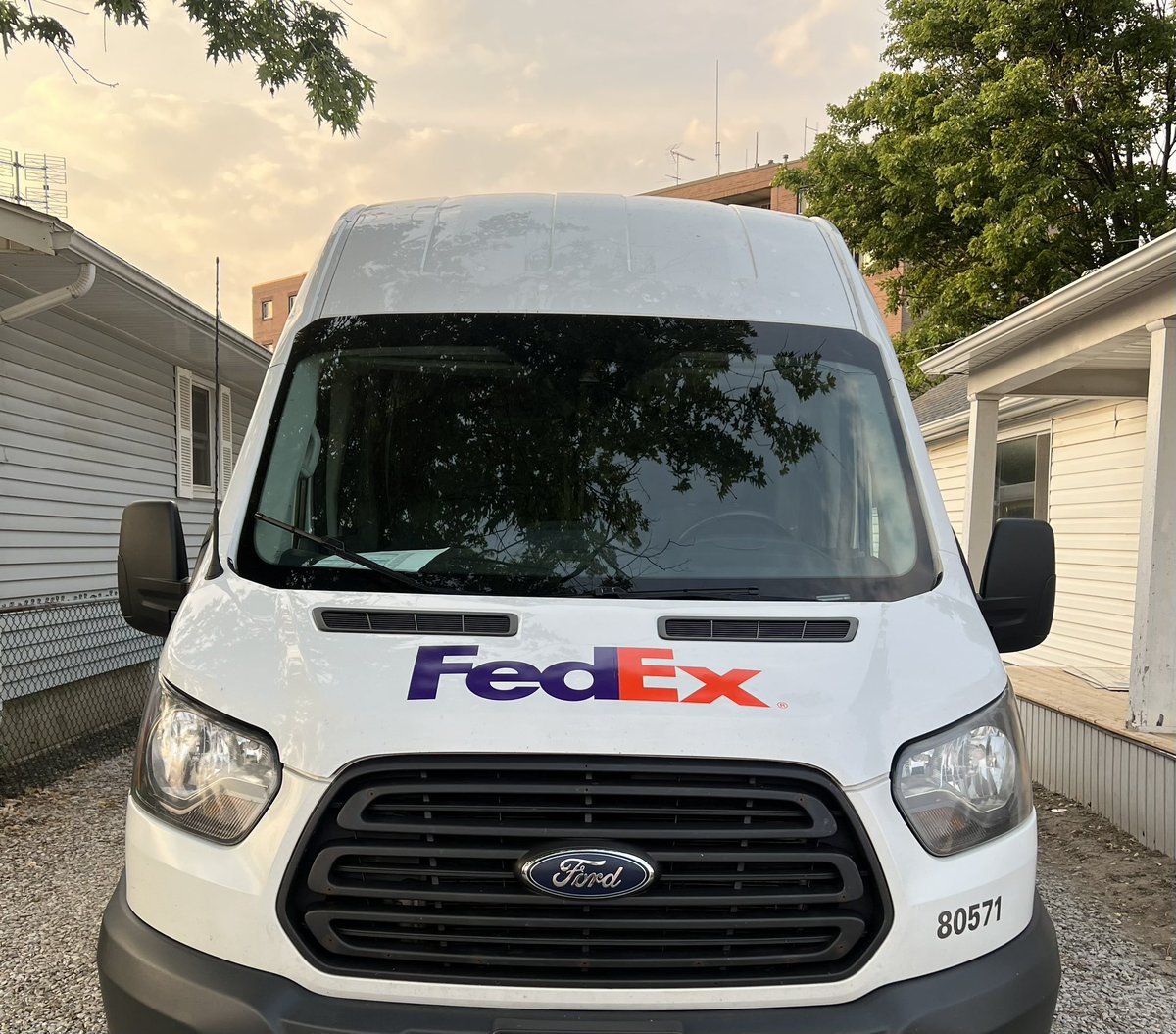 blufoxmedia's tweet photo. Vehicle decals completed for a sprinter van. The largest set of decals in the sprinter fleet so far. We can install FedEx decals meeting the specific measurement requirements needed for inspection. https://t.co/GNpR8gDPl6