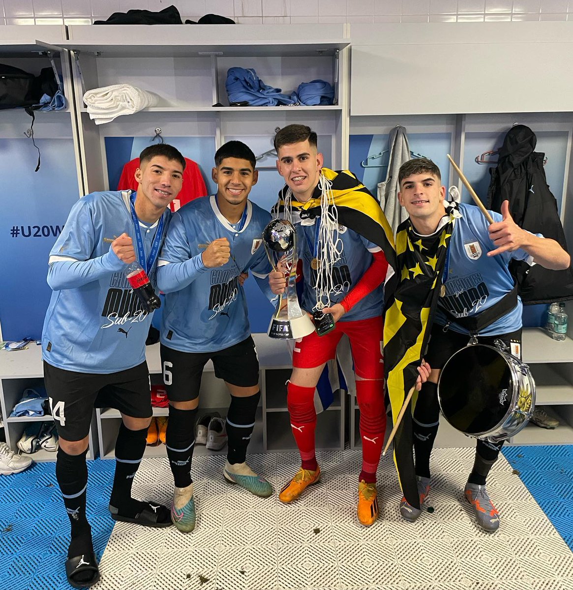 LOS PIBES DE PEÑAROL CAMPEONES DEL MUNDO