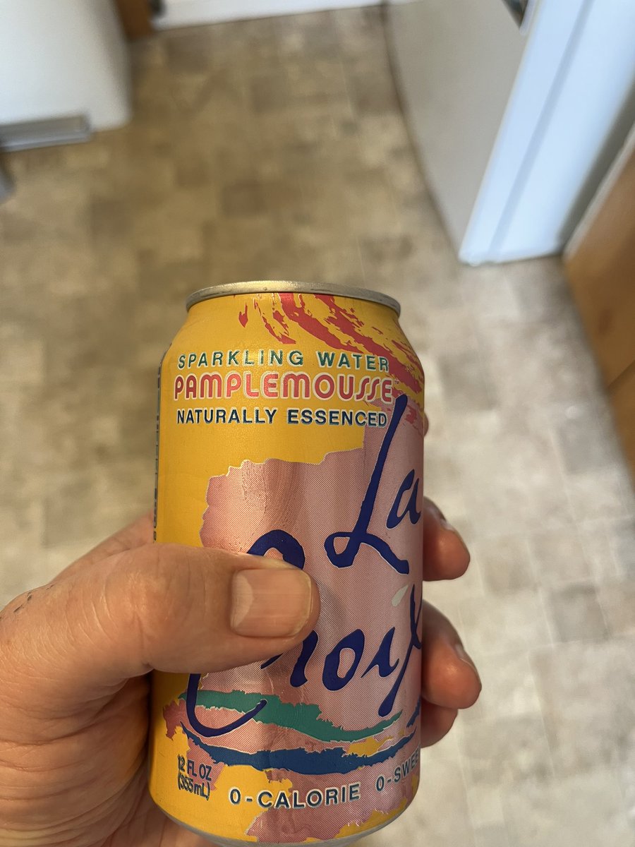 padrenurgle's tweet image. Pamplemousse?  That's a flavor?

#pamplemousse