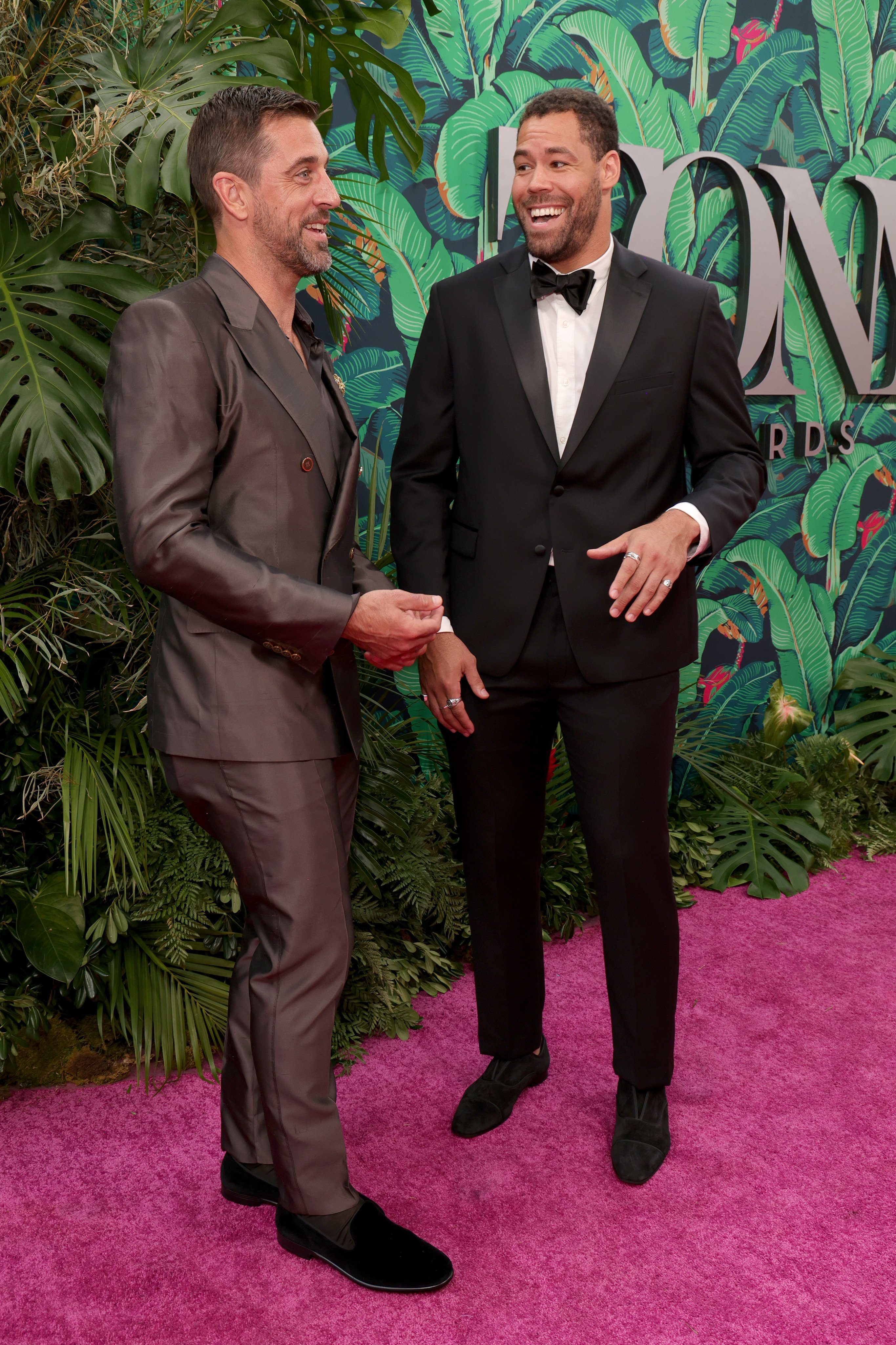 Chris C on Twitter "Aaron Rodgers at the Tony Awards? Aaron Rodgers at