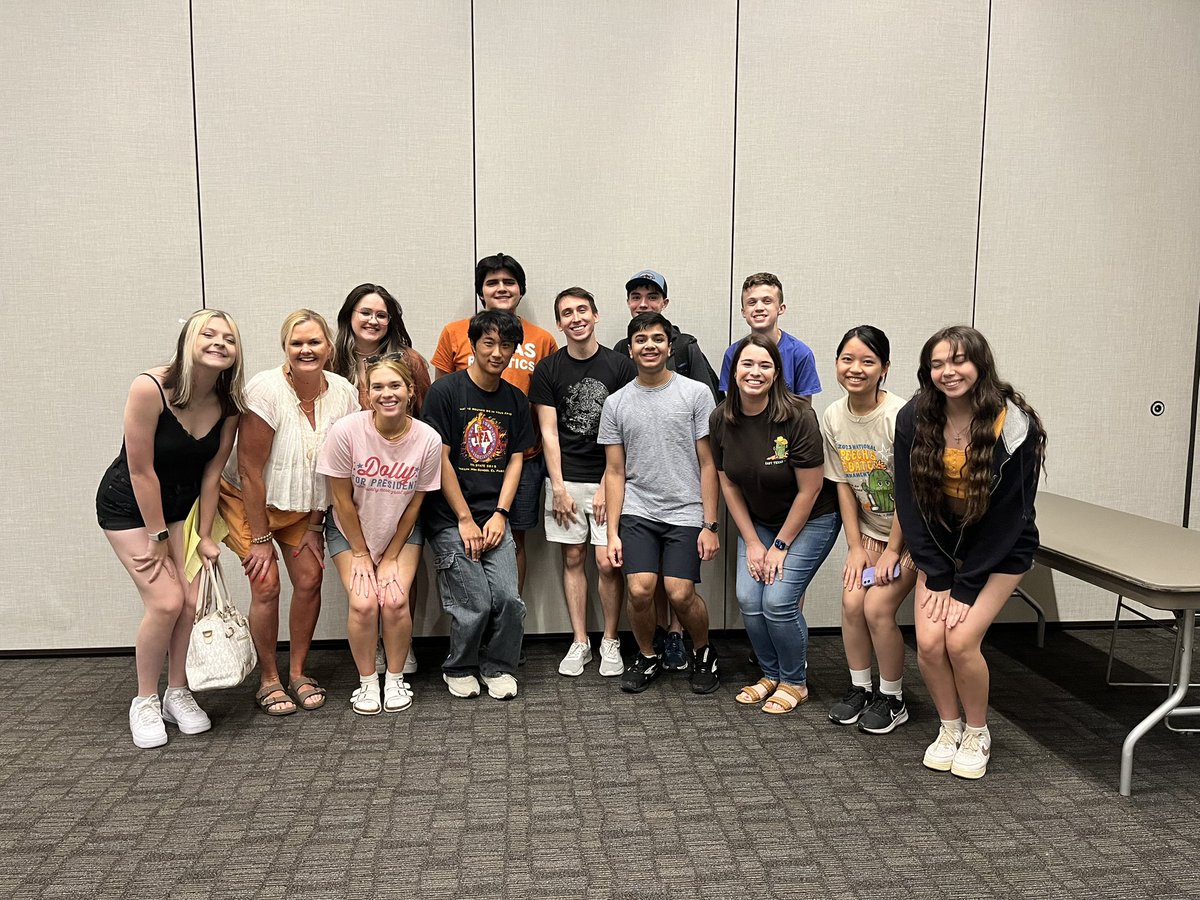 Grand Oaks Speech & Debate tweet media