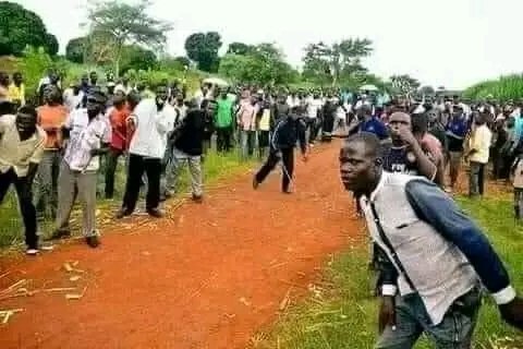 50 online people.. This is how your enemies will watch your progress in life, in Jesus name Amen🙏 🙏