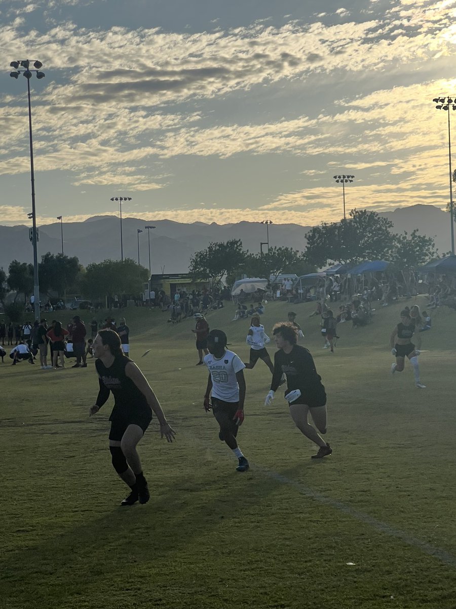 colechrissy8's tweet photo. i had a great time at shadow ridge 7v7 made it to semifinals against liberty @MtRidgeFootball https://t.co/EczQPAp4jh