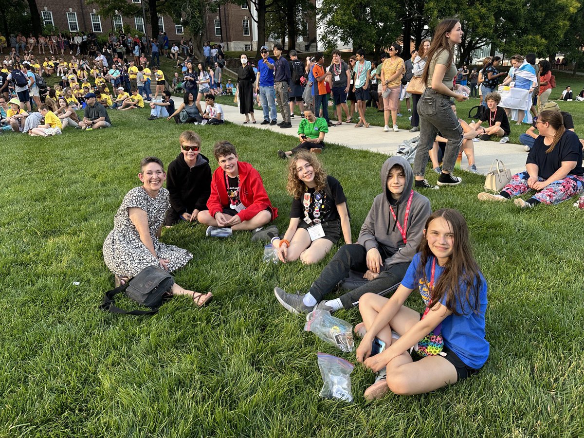 Welcome to National History Day! Go Coonley! <a href="/CoonleyES/">John C. Coonley Elementary</a> #makinghistory