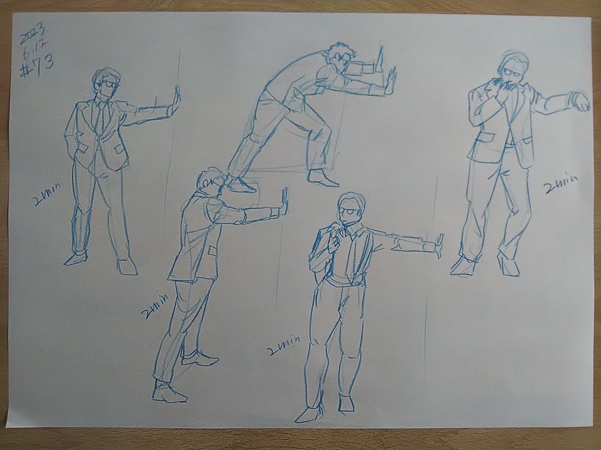 #さとまこクロッキー
#今日のクロッキー

＃73&amp;74
壁に手をつく…いろんな表情があっておもしろい。 https://t.co/Pf24ZkOZ9k