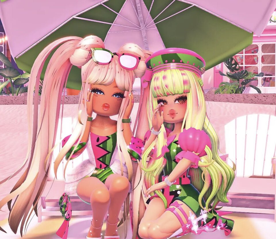 SantaluvhRateto's tweet photo. 500 #ROBUX GIVEAWAY ! 

just follow me &amp; @luvcvrsd w/ notifs + retweet 🔄 to enter 

all hc in thread, goodluck! 💗 https://t.co/wOwfQZWBRy