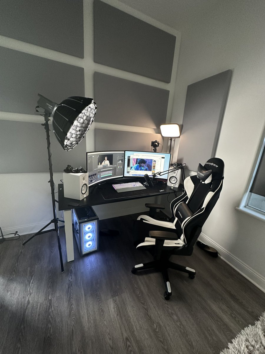 Rate this desk setup plz