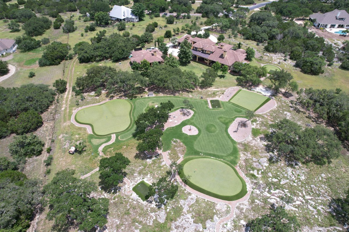 chompchomp15's tweet photo. @RobbieCowart @GatorNational in Boerne Tx. https://t.co/WLfSSoEqe5