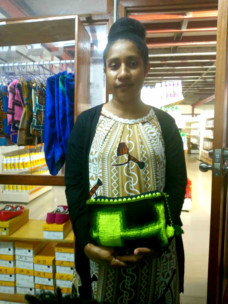 L&M Shop tweet media