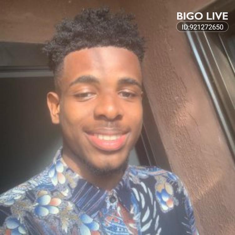 BeeeBlock's tweet image. Venha assistir a livestream doA~J🧵❤️ no #BIGOLIVE e faça novos amigos! slink.bigovideo.tv/5BpOFD